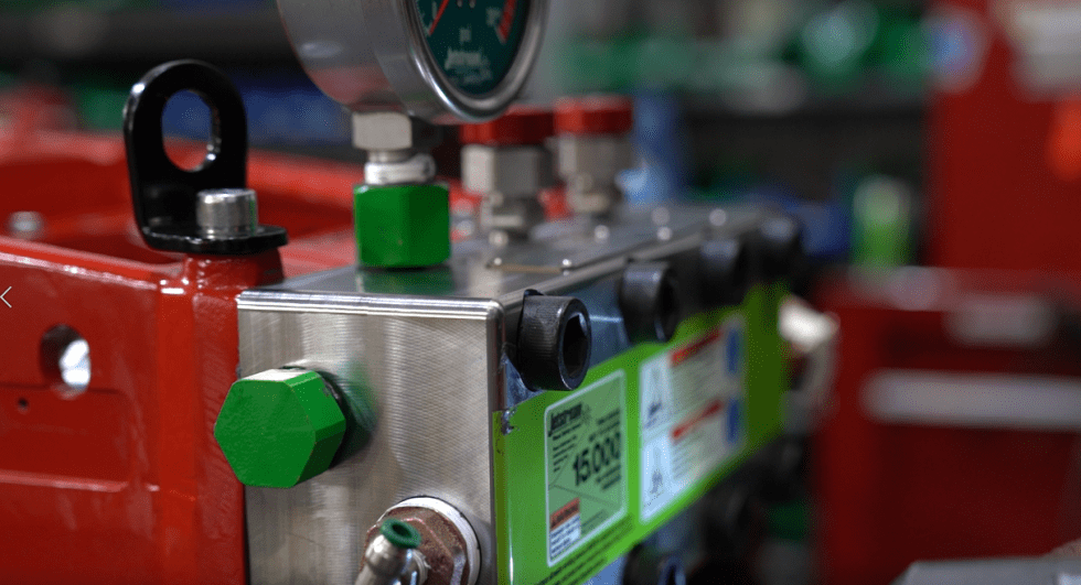 2000 UNx™ Series Waterblast Pump Jetstream